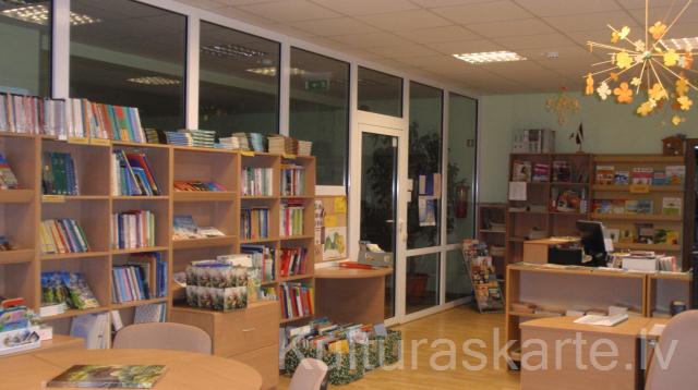 Lielplatones internātpamatskolas bibliotēka